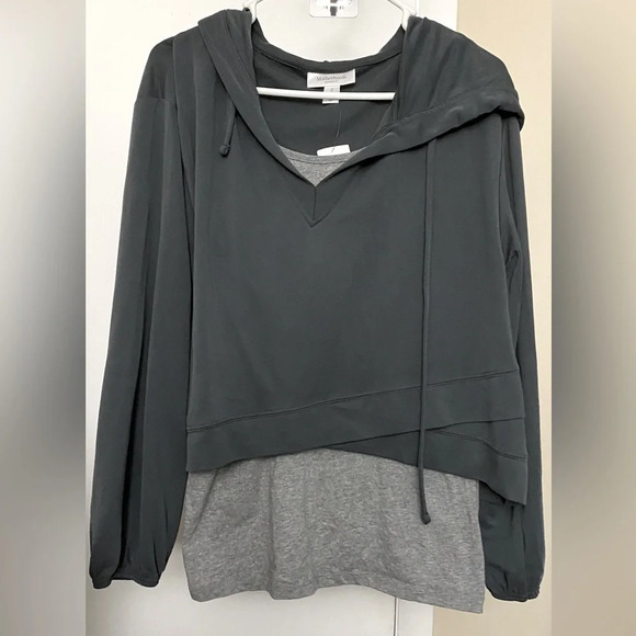 NWT Motherhood Maternity Gray Hoodie with Attached Hoodie Size Medium - Picture 3 of 8